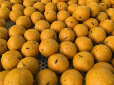 maincarp-baits Acid Sweetcorn 28mm Boilies 2,5kg