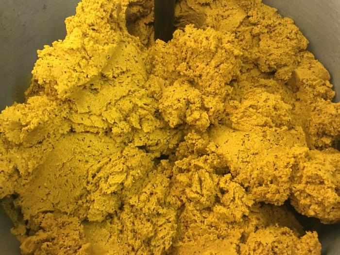 maincarp-baits Pine-Peach Boilieteig Baitpaste 1kg